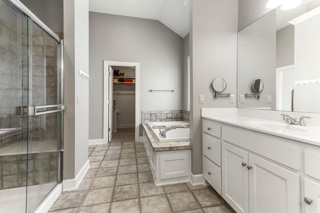 10411 N Euclid Avenue, Kansas City, MO 64155