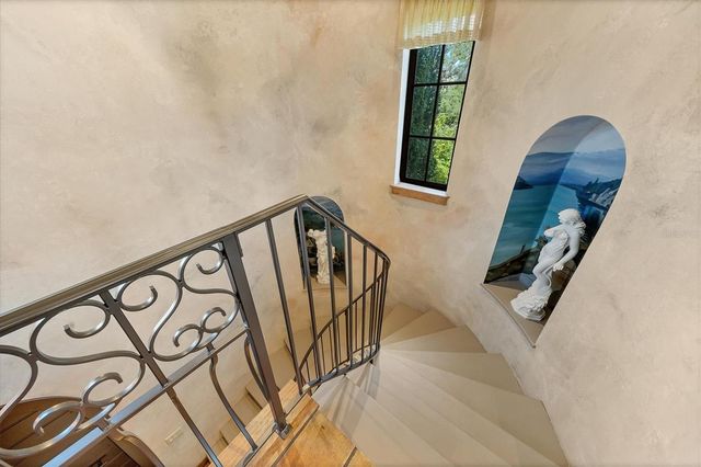 315 S SHORE DRIVE, Sarasota, FL 34234