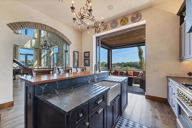 315 S SHORE DRIVE, Sarasota, FL 34234