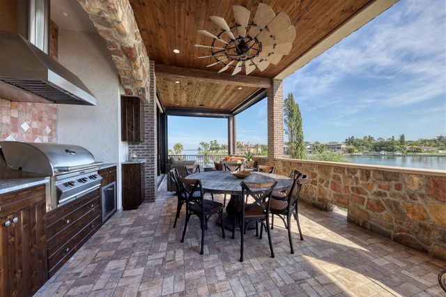 315 S SHORE DRIVE, Sarasota, FL 34234