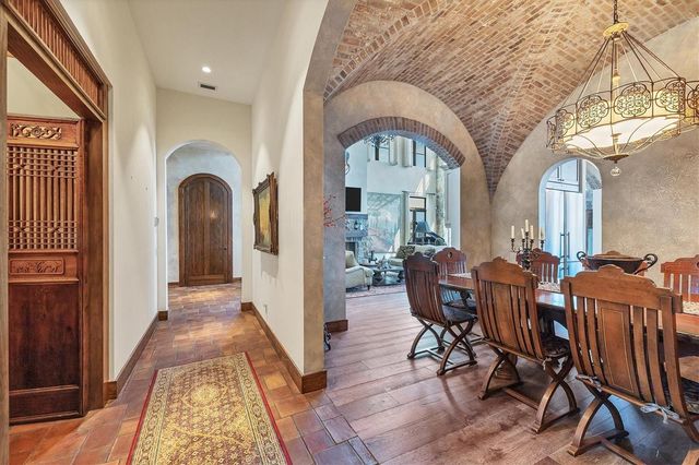 315 S SHORE DRIVE, Sarasota, FL 34234