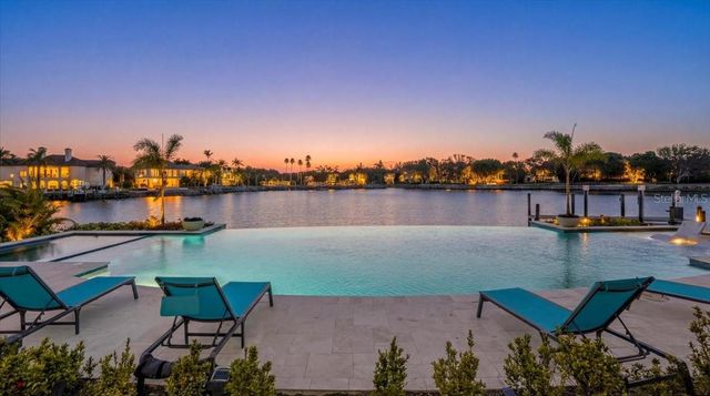 315 S SHORE DRIVE, Sarasota, FL 34234