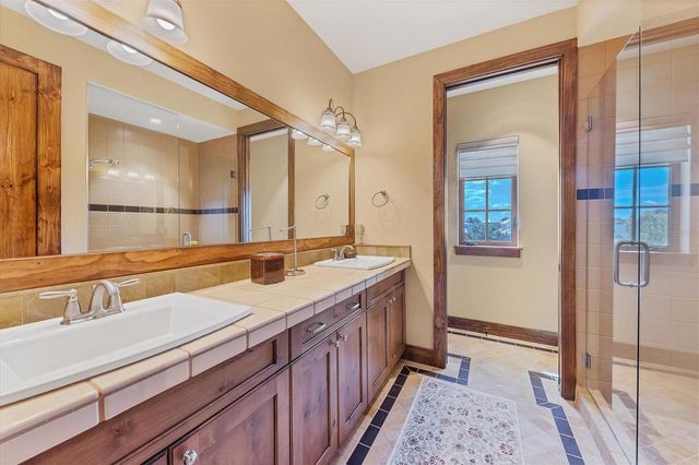 315 S SHORE DRIVE, Sarasota, FL 34234