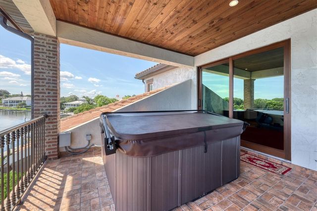 315 S SHORE DRIVE, Sarasota, FL 34234