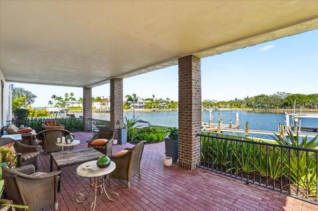 315 S SHORE DRIVE, Sarasota, FL 34234