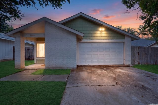 5558 Kissing Oak, San Antonio, TX 78247