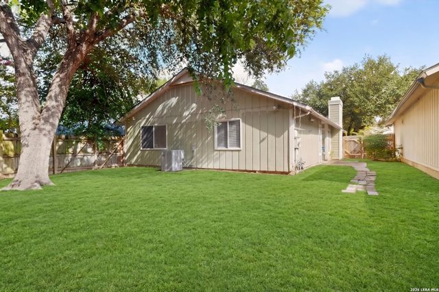 5558 Kissing Oak, San Antonio, TX 78247