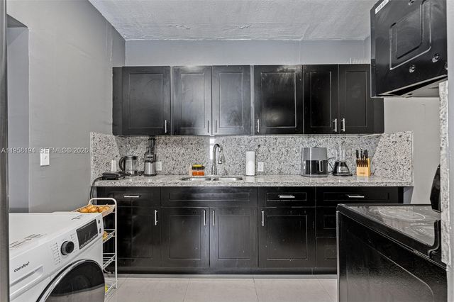 1780 NW 49th St, Miami, FL 33142