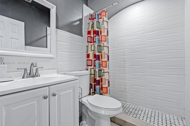 1780 NW 49th St, Miami, FL 33142