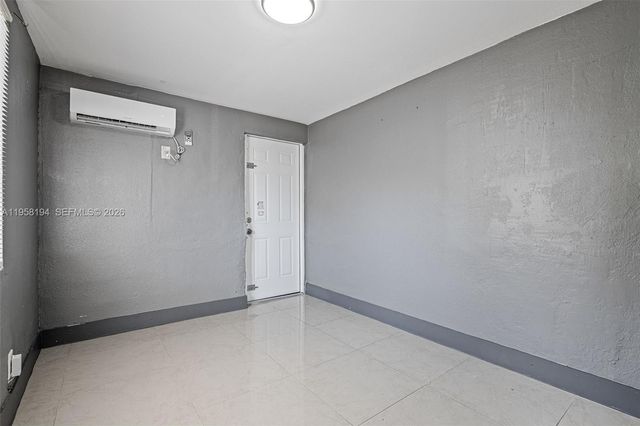 1780 NW 49th St, Miami, FL 33142