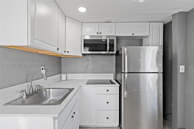 1780 NW 49th St, Miami, FL 33142