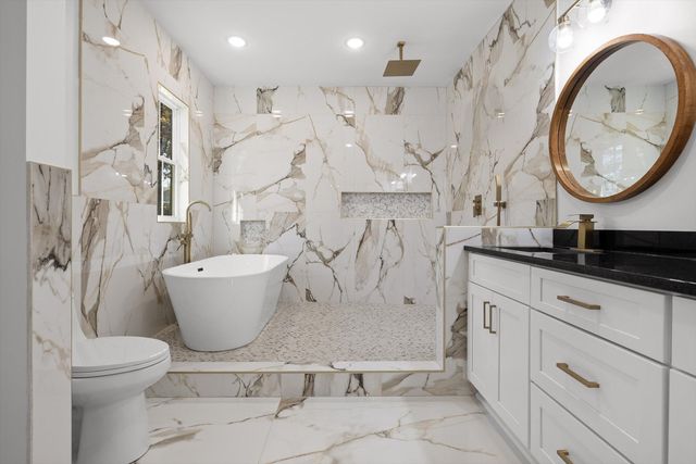 308 Cloud Road, Trenton, GA 30752