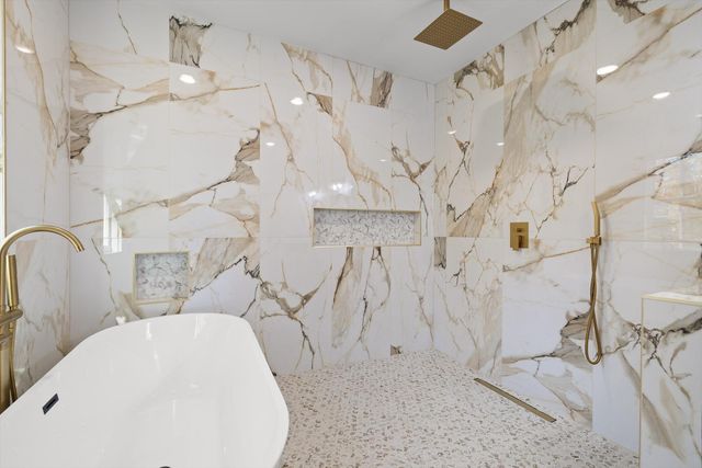 308 Cloud Road, Trenton, GA 30752