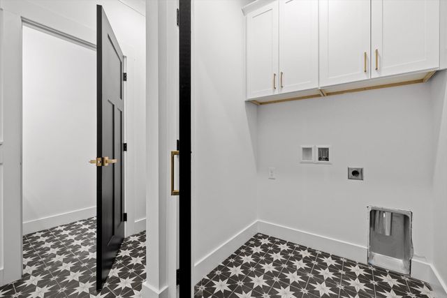 308 Cloud Road, Trenton, GA 30752