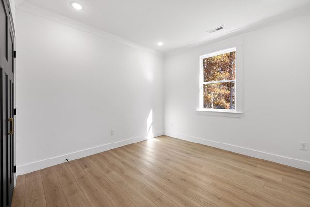 308 Cloud Road, Trenton, GA 30752