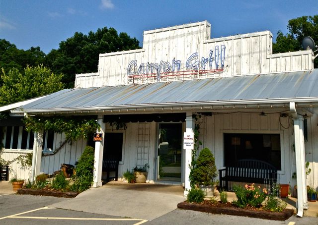 308 Cloud Road, Trenton, GA 30752