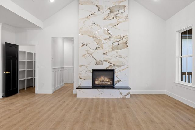 308 Cloud Road, Trenton, GA 30752