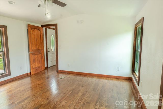 203 Justice Drive, Clyde, NC 28721