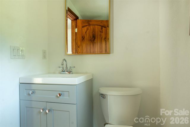 203 Justice Drive, Clyde, NC 28721