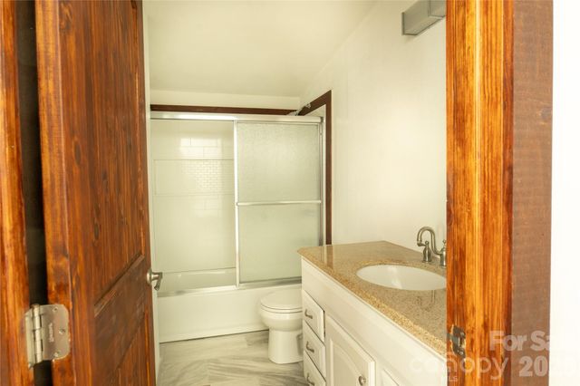 203 Justice Drive, Clyde, NC 28721