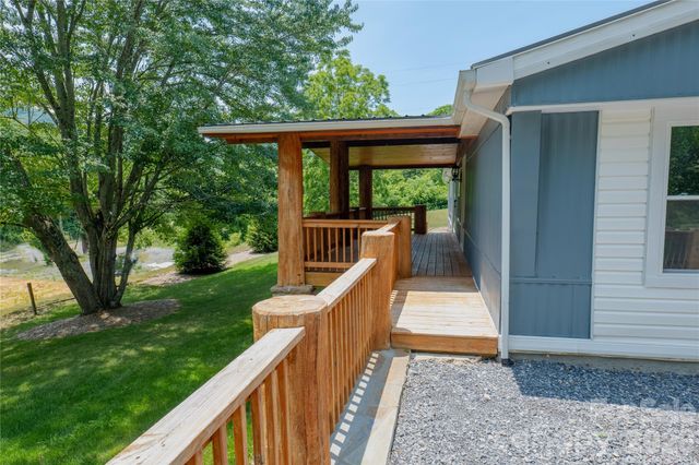 203 Justice Drive, Clyde, NC 28721