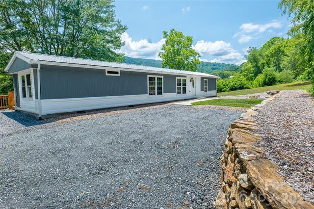203 Justice Drive, Clyde, NC 28721