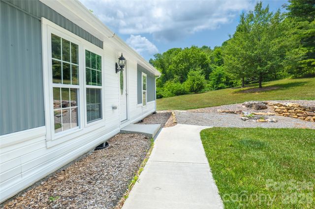 203 Justice Drive, Clyde, NC 28721