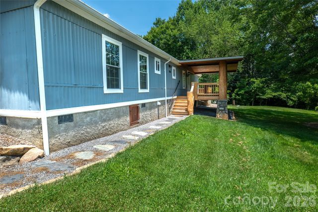 203 Justice Drive, Clyde, NC 28721