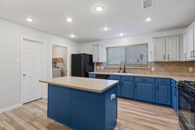 1901 Highland Oaks Drive, Wylie, TX 75098