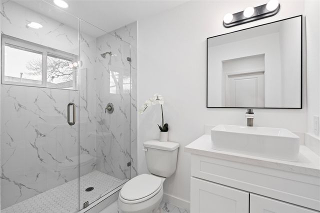 5023 Redstart Street, Houston, TX 77035