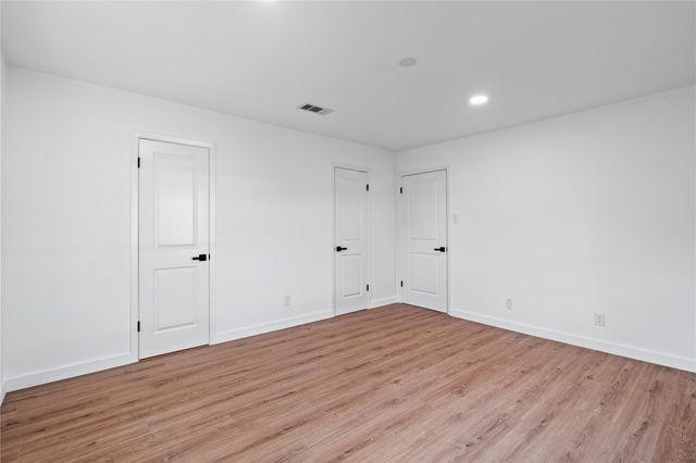 5023 Redstart Street, Houston, TX 77035