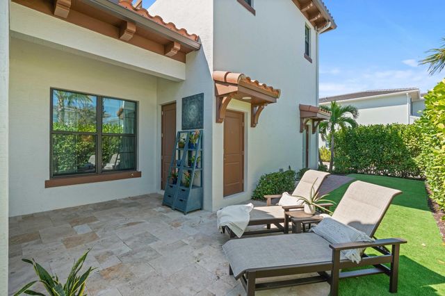 13305 Machiavelli Way, Palm Beach Gardens, FL 33418