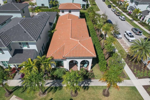 13305 Machiavelli Way, Palm Beach Gardens, FL 33418