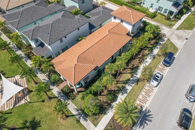 13305 Machiavelli Way, Palm Beach Gardens, FL 33418