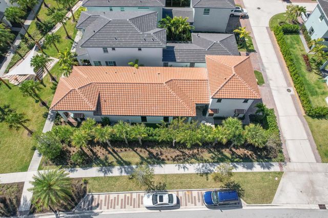 13305 Machiavelli Way, Palm Beach Gardens, FL 33418