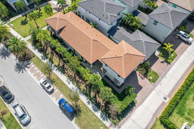 13305 Machiavelli Way, Palm Beach Gardens, FL 33418