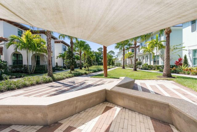 13305 Machiavelli Way, Palm Beach Gardens, FL 33418