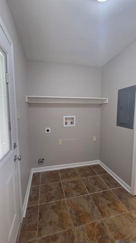 16526 Ellis Ave, Baton Rouge, LA 70816