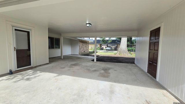 16526 Ellis Ave, Baton Rouge, LA 70816
