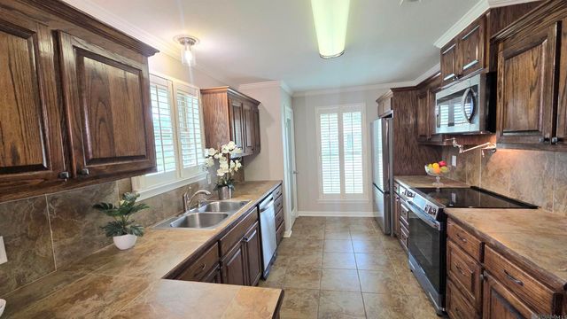 16526 Ellis Ave, Baton Rouge, LA 70816