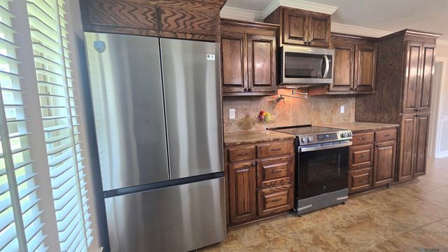 16526 Ellis Ave, Baton Rouge, LA 70816