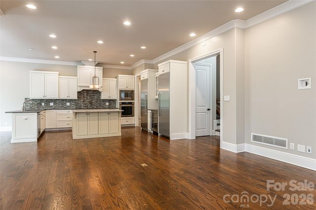 5 Cleftridge Court, Asheville, NC 28803