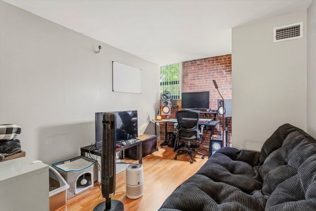 42 Eighth Street 5314, Boston, MA 02129