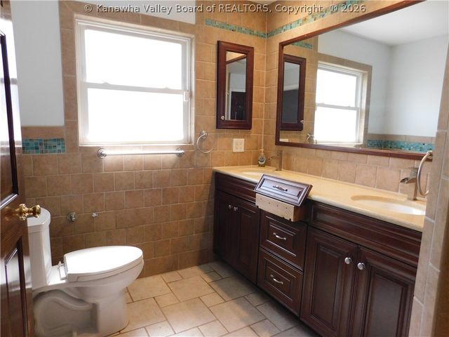 828 Beaumont Avenue, Charleston, WV 25314