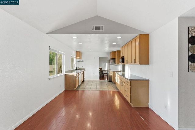 3600 3600 Gallagher Cir, Antioch, CA 94509