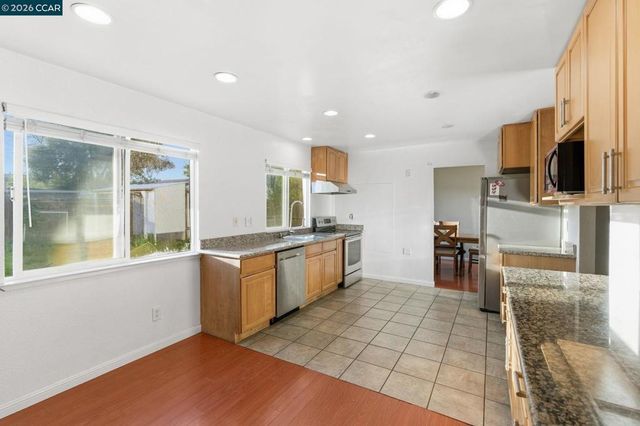 3600 3600 Gallagher Cir, Antioch, CA 94509