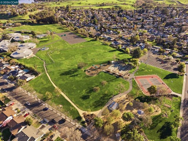 3600 3600 Gallagher Cir, Antioch, CA 94509