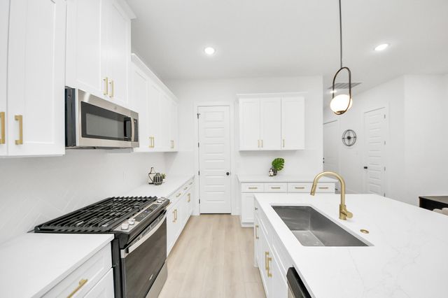 9433 Arledge Street, Houston, TX 77075