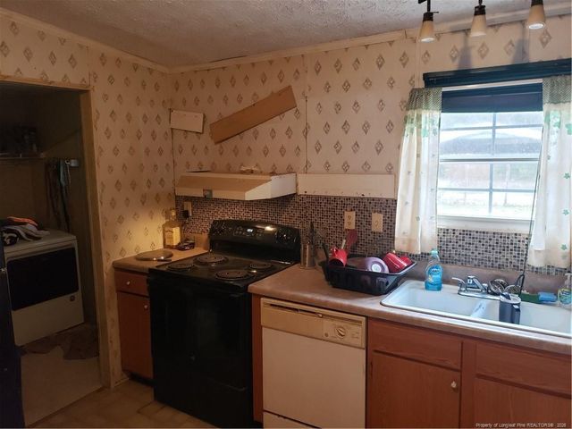 1998 Lewis McNeill Road, Red Springs, NC 28377