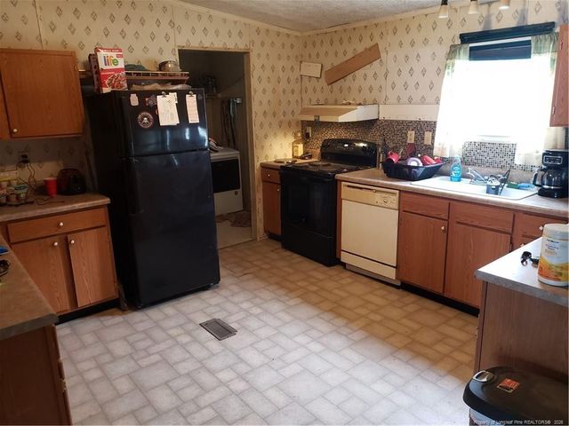 1998 Lewis McNeill Road, Red Springs, NC 28377